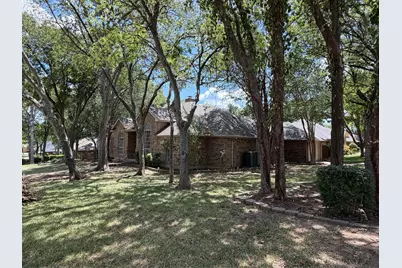 1307 Sequoia Drive, Grand Prairie, TX 75052 - Photo 2