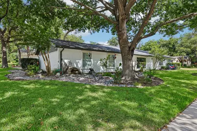 1023 Springbrook Drive, Plano, TX 75075 - Photo 6