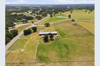 2480 Bob White Drive, Granbury, TX 76049 - Photo 2