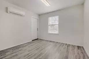 1300 Avenue C, Grand Prairie, TX 75051 - Photo 12