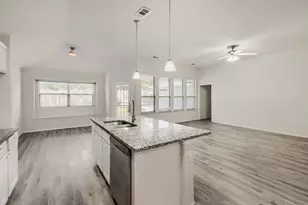 1300 Avenue C, Grand Prairie, TX 75051 - Photo 6