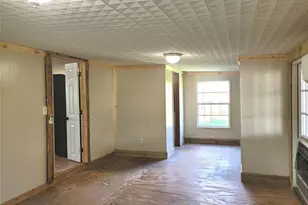 735 SW 1st, Detroit, TX 75436 - Photo 18