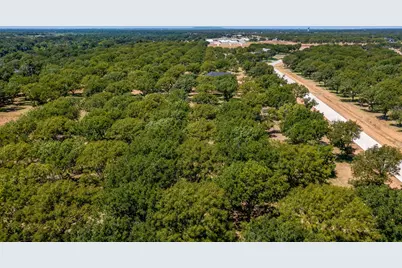 2373 E Landings S, Granbury, TX 76049 - Photo 10