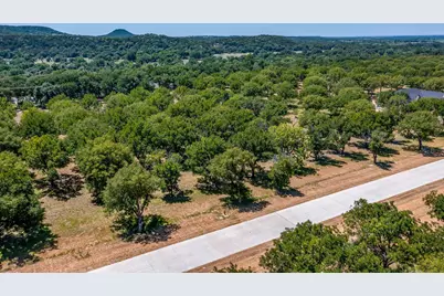 2373 E Landings S, Granbury, TX 76049 - Photo 12