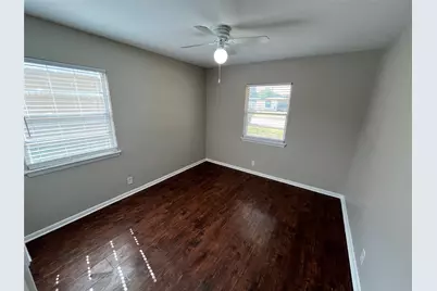 317 E Ridgewood Drive, Garland, TX 75041 - Photo 10