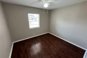 317 E Ridgewood Dr, Garland, TX 75041 - Photo 8