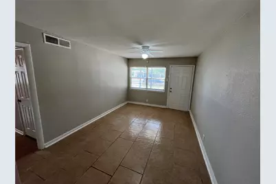 317 E Ridgewood Drive, Garland, TX 75041 - Photo 4