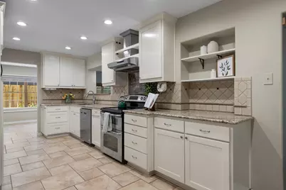 2710 Forestview Drive, Corinth, TX 76210 - Photo 12