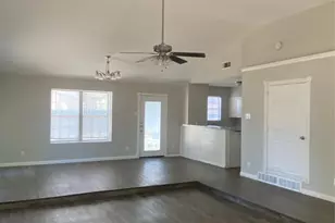 2516 Trinity St, Irving, TX 75062 - Photo 6