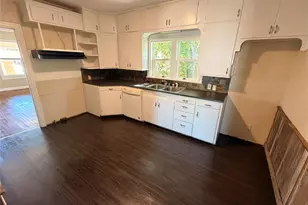 712 W Main St, Eastland, TX 76448 - Photo 8