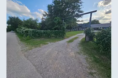 138 County Road 4876, Newark, TX 76071 - Photo 4