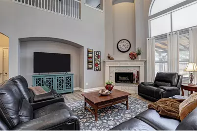 5704 Kelly Court, Haltom City, TX 76137 - Photo 6