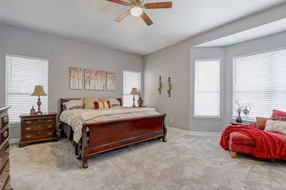 5704 Kelly Court, Haltom City, TX 76137 - Photo 16