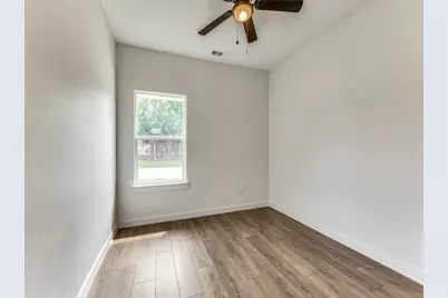 747 N Wilhite Street, Cleburne, TX 76031 - Photo 16