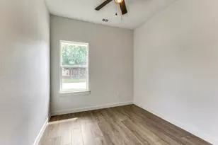 747 N Wilhite St, Cleburne, TX 76031 - Photo 16