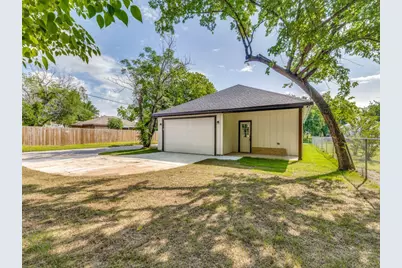 747 N Wilhite Street, Cleburne, TX 76031 - Photo 24