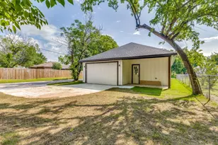 747 N Wilhite St, Cleburne, TX 76031 - Photo 24
