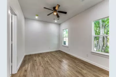 747 N Wilhite Street, Cleburne, TX 76031 - Photo 6