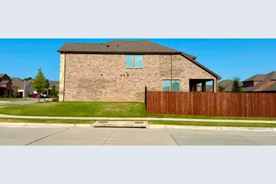8141 Danny Scarth Lane, Fort Worth, TX 76120 - Photo 12