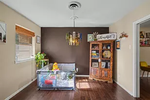 1553 Montclair Dr, Fort Worth, TX 76103 - Photo 8