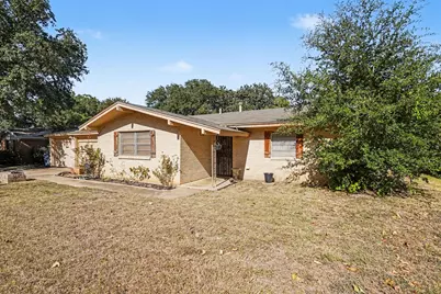 1553 Montclair Drive, Fort Worth, TX 76103 - Photo 2