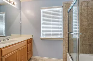 2415 Stutz Dr, Dallas, TX 75235 - Photo 16