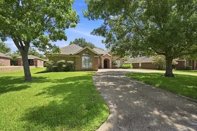 104 Chaparral Drive, Hillsboro, TX 76645 - Photo 4