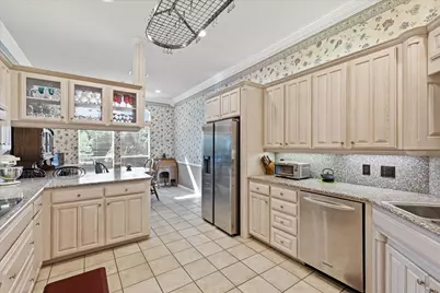 144 Saddle Brook Drive, Hudson Oaks, TX 76087 - Photo 6