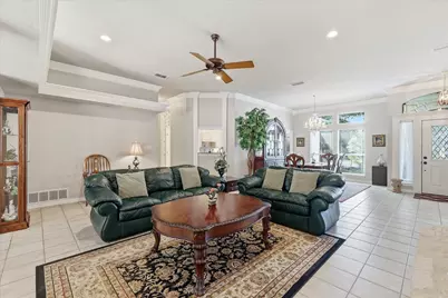 144 Saddle Brook Drive, Hudson Oaks, TX 76087 - Photo 2