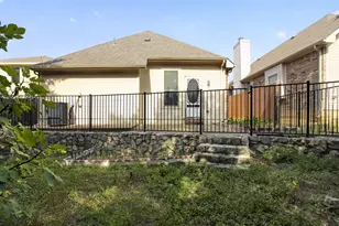 8418 Timberbrook Ln, Dallas, TX 75249 - Photo 18