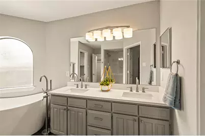 1521 Briarcrest Drive, Grapevine, TX 76051 - Photo 20
