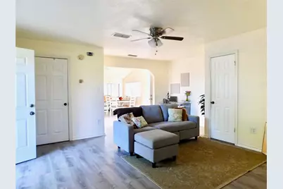 31 Rogers Circle, Krum, TX 76249 - Photo 4