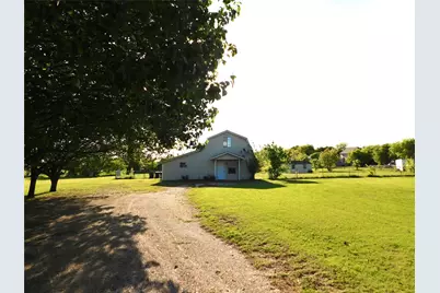 31 Rogers Circle, Krum, TX 76249 - Photo 2