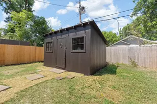 1718 S Adams St, Fort Worth, TX 76110 - Photo 36