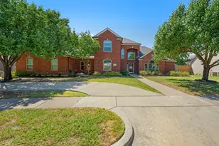 1907 Clearview Dr, Ennis, TX 75119 - Photo 2