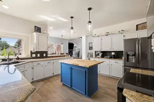 1907 Clearview Dr, Ennis, TX 75119 - Photo 18