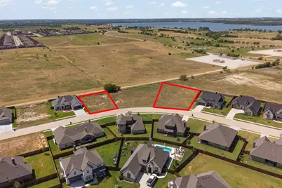 1827 Sudbury Drive, Cleburne, TX 76033 - Photo 2