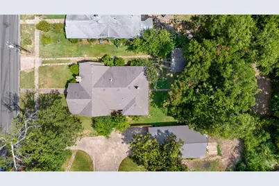 610 Fitzhugh, Paris, TX 75460 - Photo 4