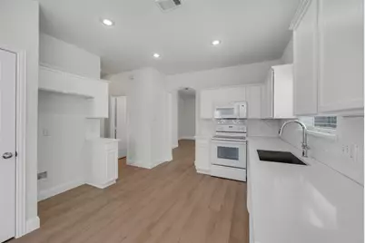 9810 Walnut Hill Drive, Providence Village, TX 76227 - Photo 10