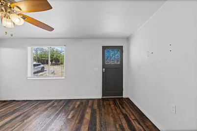 709 Hereford Street, Glen Rose, TX 76043 - Photo 4