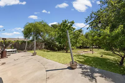 709 Hereford Street, Glen Rose, TX 76043 - Photo 18