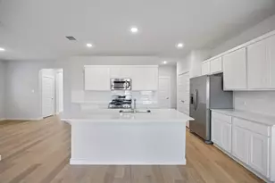 8340 Kingfisher Rd, Aubrey, TX 76227 - Photo 6