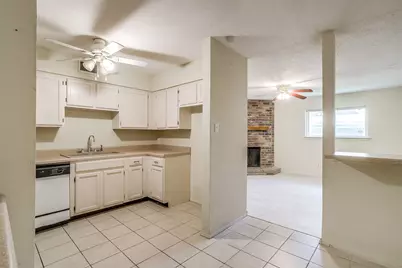 127 Allencrest Drive, White Settlement, TX 76108 - Photo 10