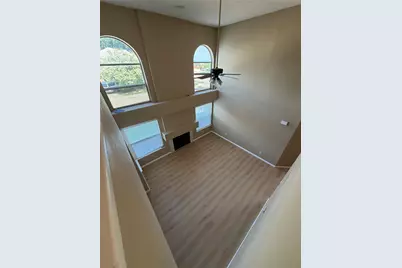 705 Cimarron Trail, Irving, TX 75063 - Photo 6