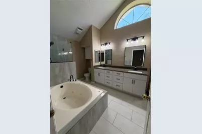 705 Cimarron Trail, Irving, TX 75063 - Photo 12
