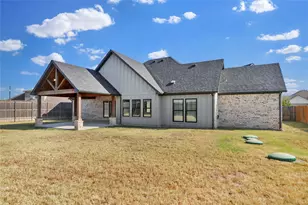 8023 Pennington, Fort Worth, TX 76126 - Photo 30