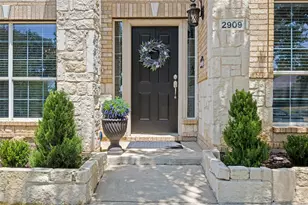 2909 Lighthouse Dr, Denton, TX 76210 - Photo 2