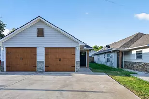 608 E College St, Sherman, TX 75090 - Photo 22