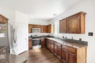 2709 Maci Ct, Seagoville, TX 75159 - Photo 2
