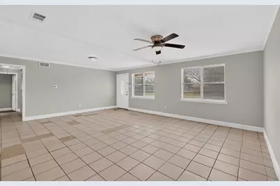 917 Miranda Drive, Mesquite, TX 75149 - Photo 6